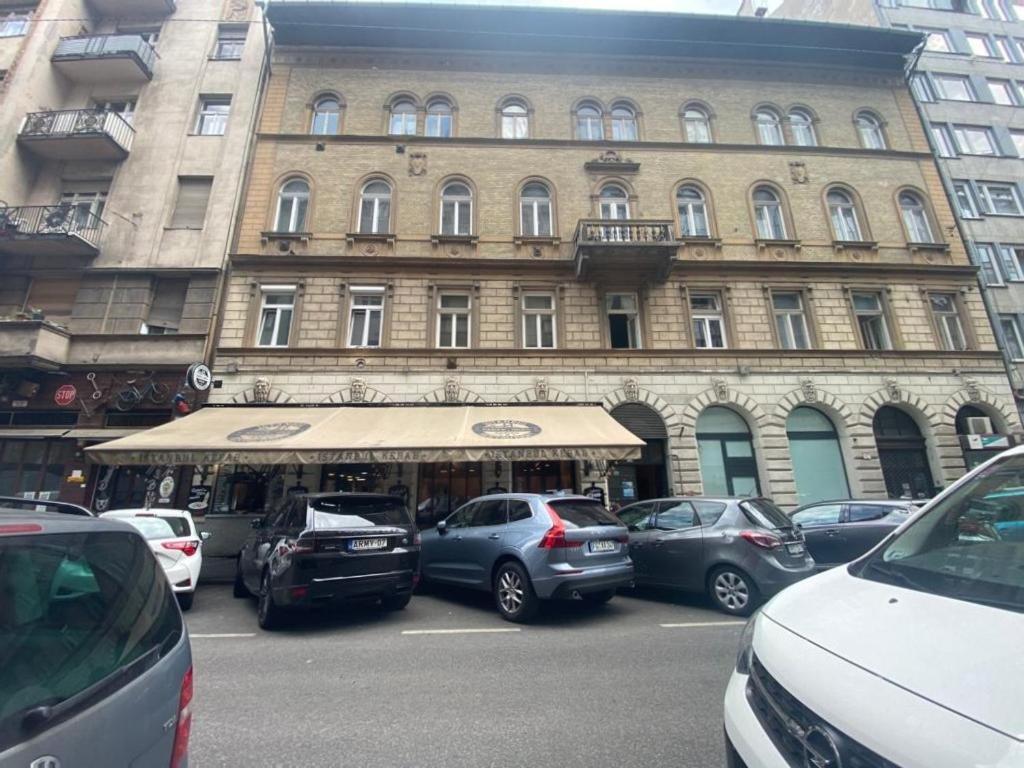 Ac With Free Parking At Acacia St, City Center Budapest Esterno foto
