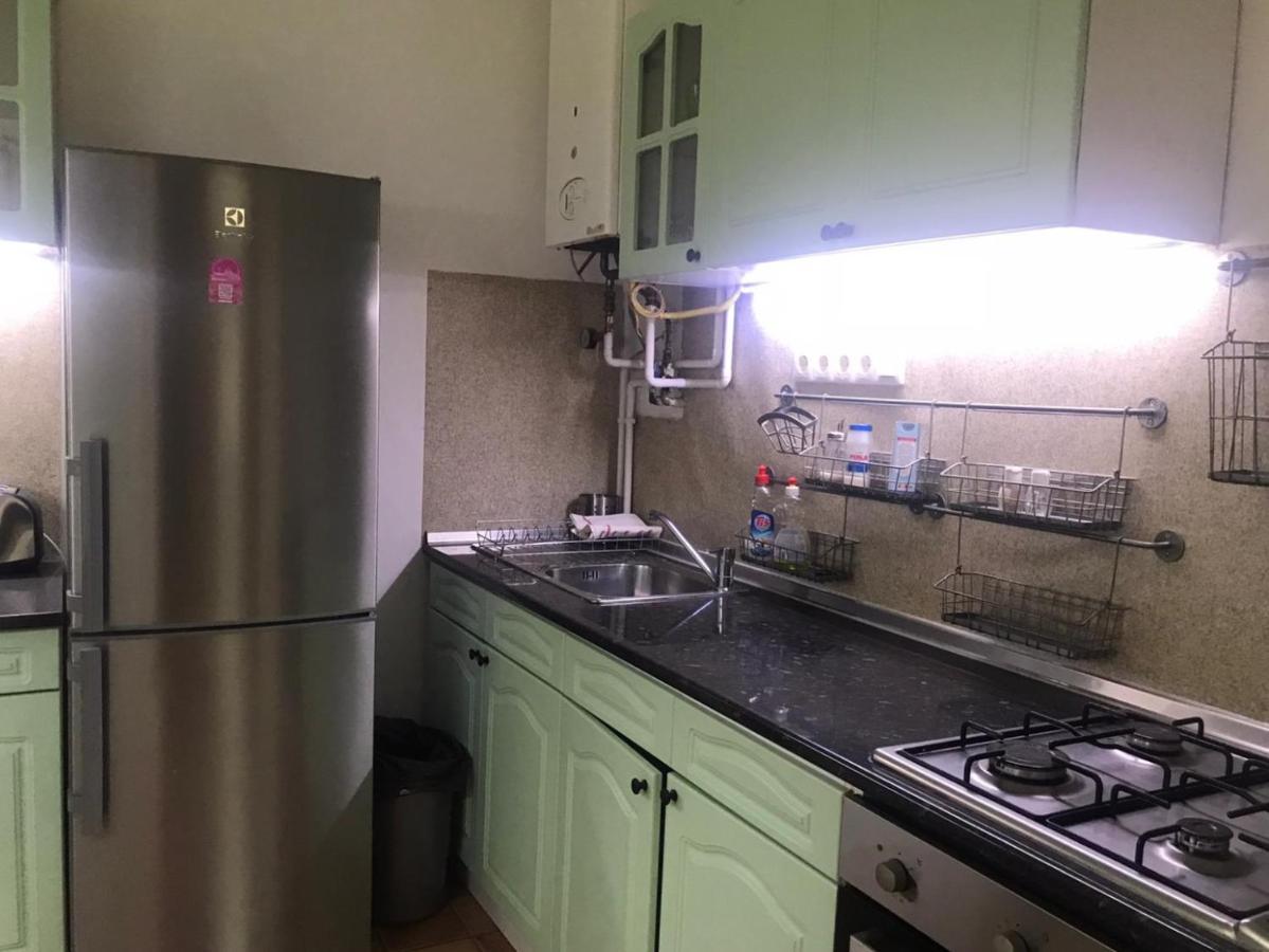 Ac With Free Parking At Acacia St, City Center Budapest Esterno foto