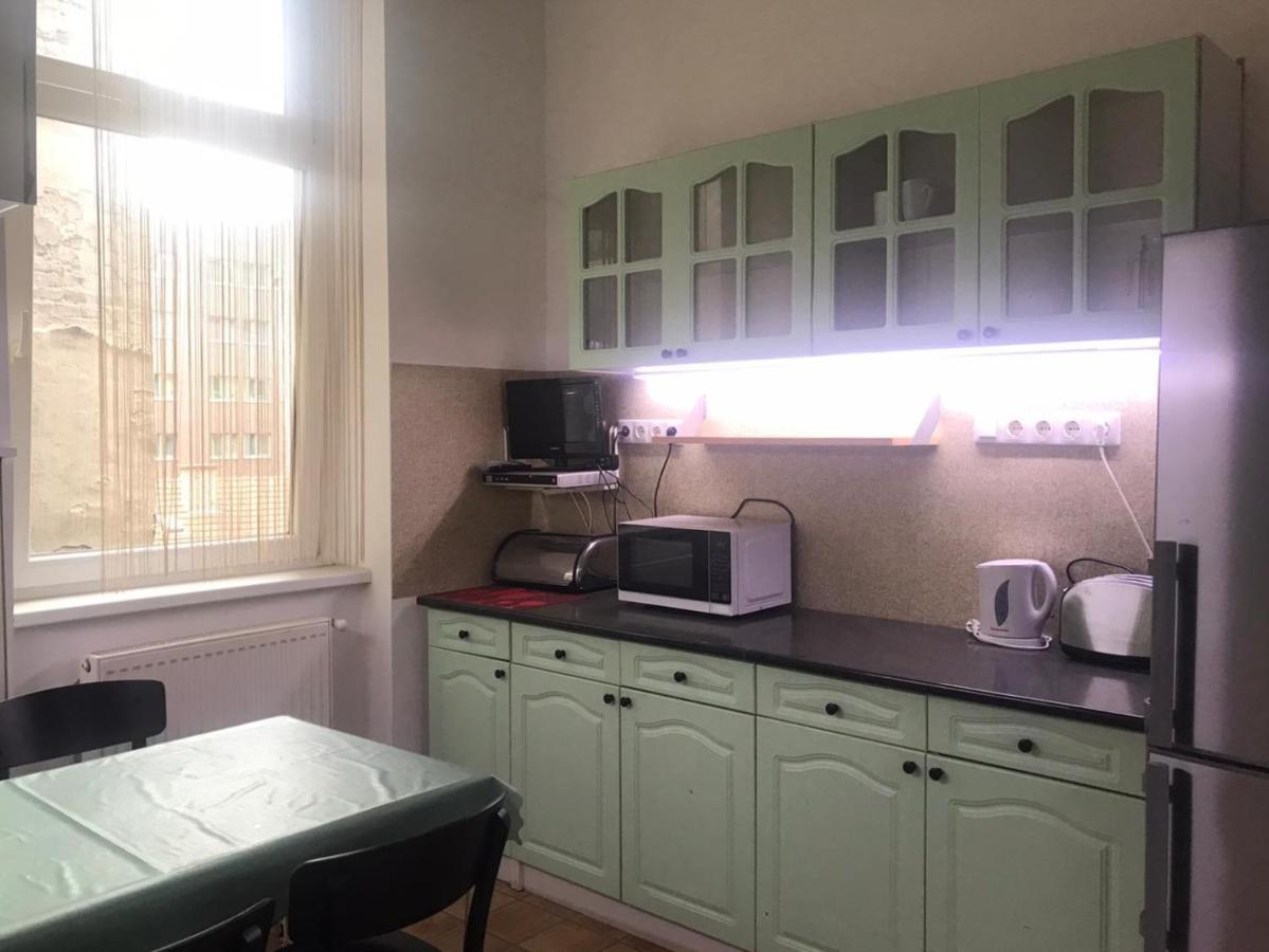 Ac With Free Parking At Acacia St, City Center Budapest Esterno foto